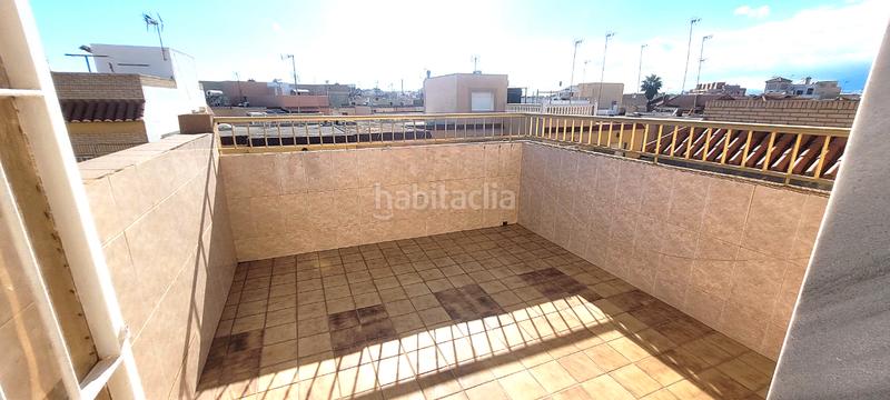 Foto 154b0cda-34c1-493f-a0e1-30e1ce8465ee. Casa adossada amb xemeneia calefacció aparcament a Roquetas de Mar