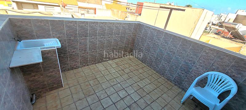 Foto 957c0023-bad5-4262-8b4c-3dbec7767005. Casa adossada amb xemeneia calefacció aparcament a Roquetas de Mar