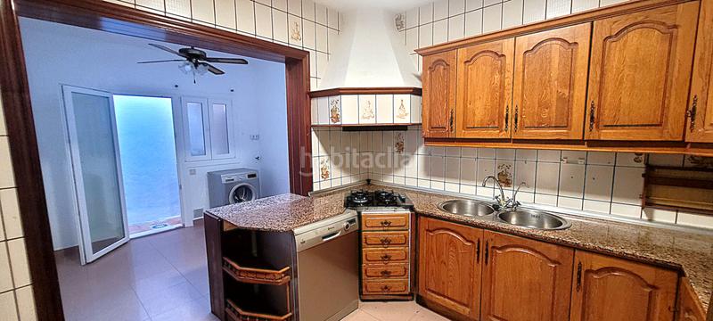 Foto b30d6898-3373-4851-b9e4-453e5ad0aefe. Casa adossada amb xemeneia calefacció aparcament a Roquetas de Mar