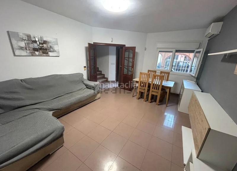 Foto 556eb812-4dfa-452c-83b4-73e8d0921a6e. Casa a schiera con camino riscaldamento in Roquetas pueblo Roquetas de Mar