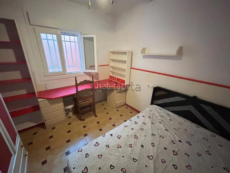 Foto b3e95598-5810-421e-ac2d-497830cbb8c1. Casa a schiera con camino riscaldamento in Roquetas pueblo Roquetas de Mar