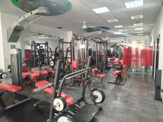 Traspàs Local Comercial a El Parador de las Hortichuelas. ?? traspaso gimnasio premium en ubicación top – funcionando y li