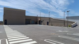 Location Local commercial à Calle montenegro 2. ?? ex-mercadona disponible en el ejido ?? ?? 7.650 m²