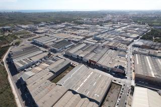 Lloguer Nau industrial a Carretera Mojonera - Cortijos de Marín. Nave industrial de 1.000m con 3.000m de parcela con muelle