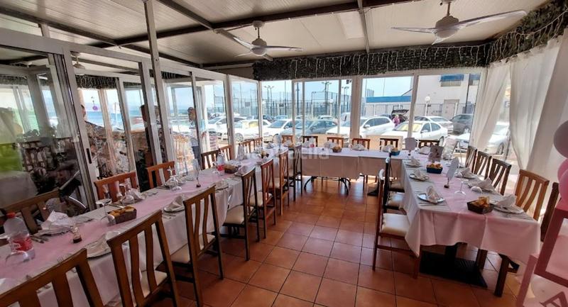 Foto a5113cf7-b3e8-4018-a6bf-0ff7ee2b21de. Location local commercial dans El Puerto - La Romanilla Roquetas de Mar