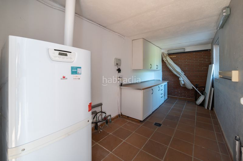 Foto a2a99023-9fde-4ac5-9cbf-2936c22d290c. Xalet amb xemeneia calefacció aparcament piscina a Rozas de Madrid (Las)