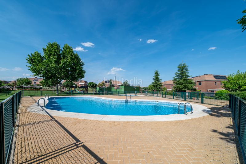 Foto c8c23cb4-76a6-41d3-afd6-cbf6121a7d99. Xalet amb xemeneia calefacció aparcament piscina a Rozas de Madrid (Las)