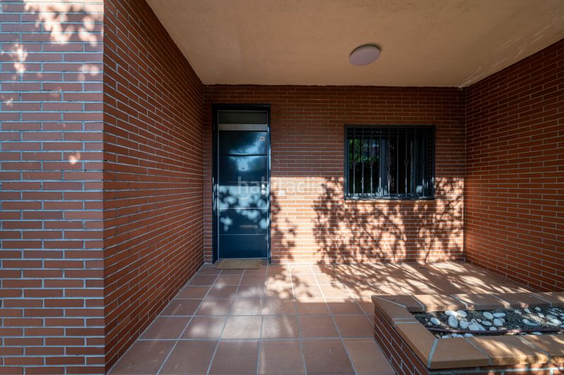 Foto d892eb81-8ab1-4377-b42d-a086d7f9a0d7. Xalet amb xemeneia calefacció aparcament piscina a Rozas de Madrid (Las)