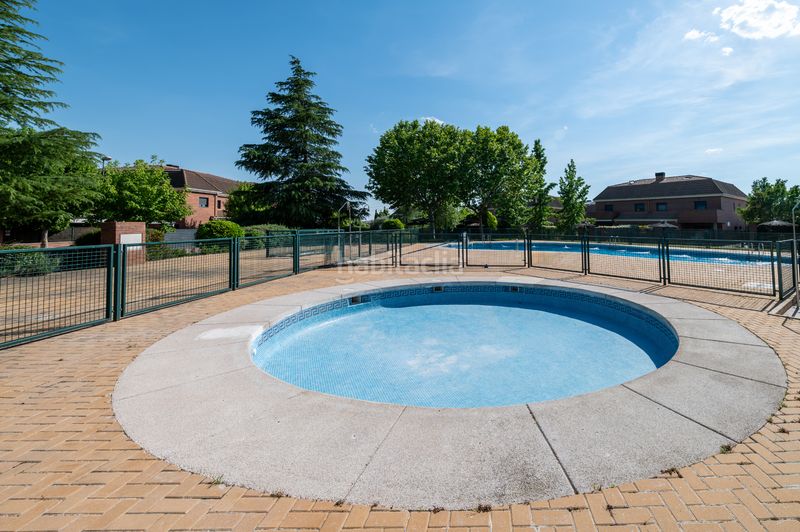Foto f136217d-fce6-4f04-87eb-22490b0b52bd. Xalet amb xemeneia calefacció aparcament piscina a Rozas de Madrid (Las)