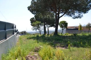Terreno residencial en Del mirador 2. Amplio terreno vistas al mar con proyecto de casa unifamiliar