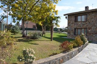 Maison à Cardedeu. Gran casa en venta con terreno plano en dominics  cardedeu