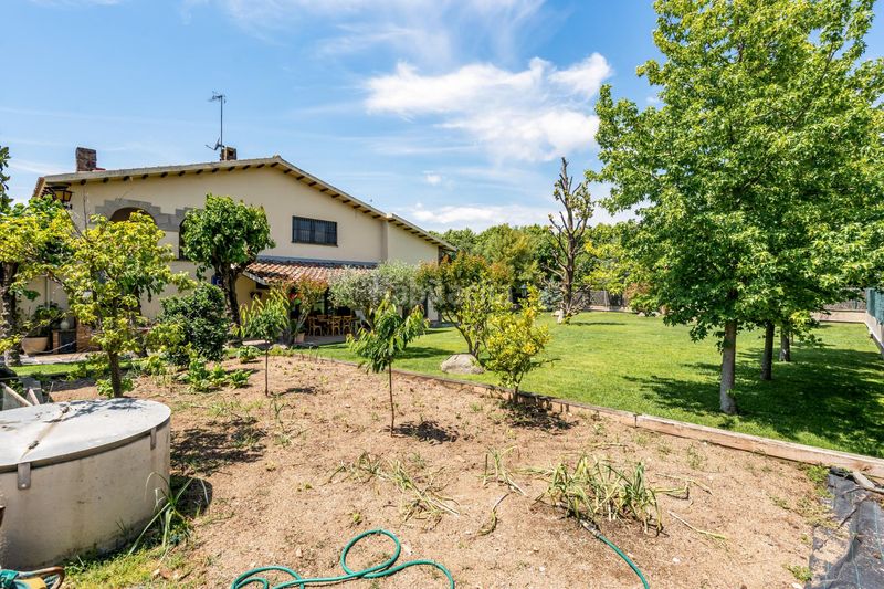 Foto 613f2026-ad70-4090-8c21-202e6ad76170. Casa amb calefacció aparcament a Cardedeu