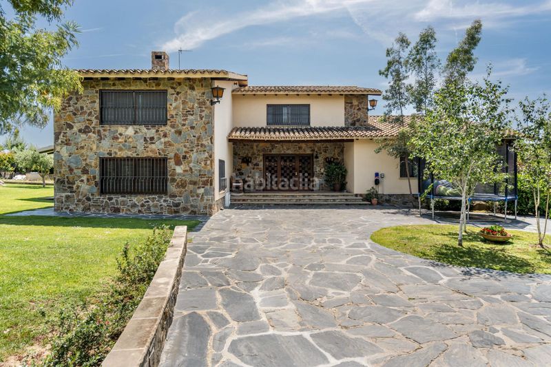 Foto d347db14-c3ad-4890-9bb7-f0e45672c455. Casa amb calefacció aparcament a Cardedeu