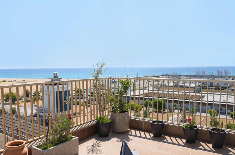Foto f8cbc4fc-d4e8-4938-b697-491c5af60424. Ático atico en venta con gran terraza vistas mar en Premià de Mar