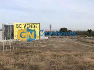 Solar industrial a Yeles. Parcela en venta en yeles
