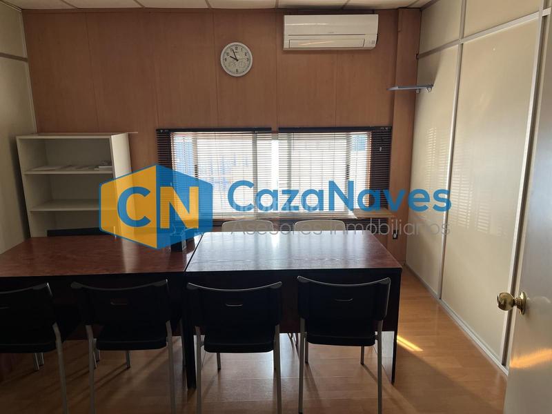 Foto 4a68231a-ecd6-4af5-add8-937bbc2e5e98. Nave industrial nave en venta en Serranillos del Valle