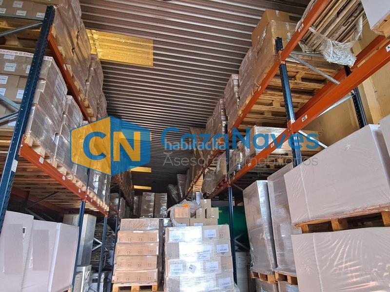 Foto c2200b7c-b71e-4d38-99ec-8b051c7e8af2. Nave industrial nave en venta en Serranillos del Valle