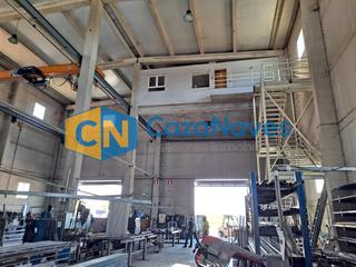 Nave industrial en Chiloeches. Nave en venta con puente grúa