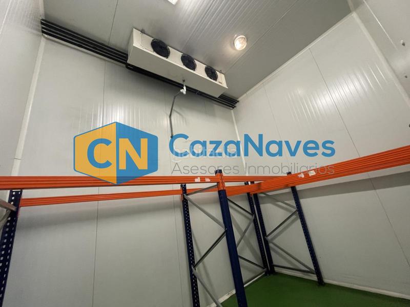 Foto 048d6a4e-436d-4b64-ae02-c9fcd8e22f56. Industrial building in Coslada pueblo Coslada