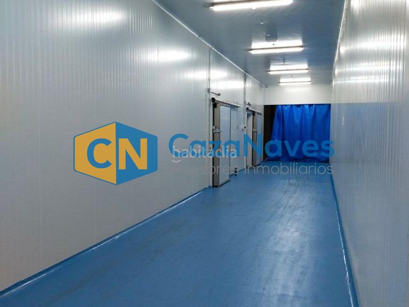 Foto aea0ecc4-a5c4-4869-8f81-77eb00b351cf. Fabrikhalle in Puerta de Cuartos-Avenida de Portugal Talavera de la Reina