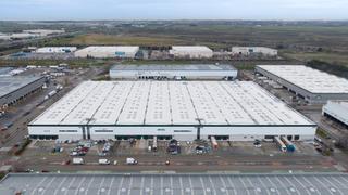 Rent Industrial building in Los Olivos-Los Ángeles. Nave logística en alquiler en getafe