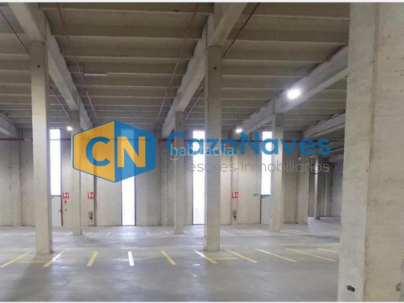 Foto b1d47d53-7338-4892-acfa-b7060da7def8. Lloguer nau industrial a San Agustín de Guadalix