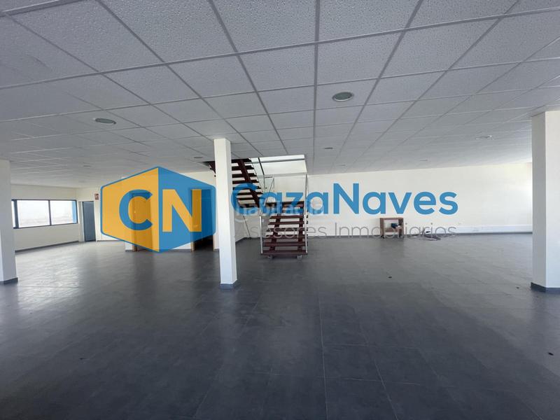 Foto 0057e4b0-c648-490c-8354-328b6e6480a5. Capannone industriale in Torres de la Alameda