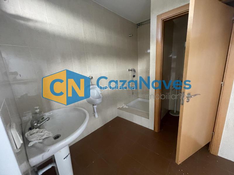 Foto 34bb0ca1-8e89-4bdc-b1a3-f8582375a882. Capannone industriale in Torres de la Alameda