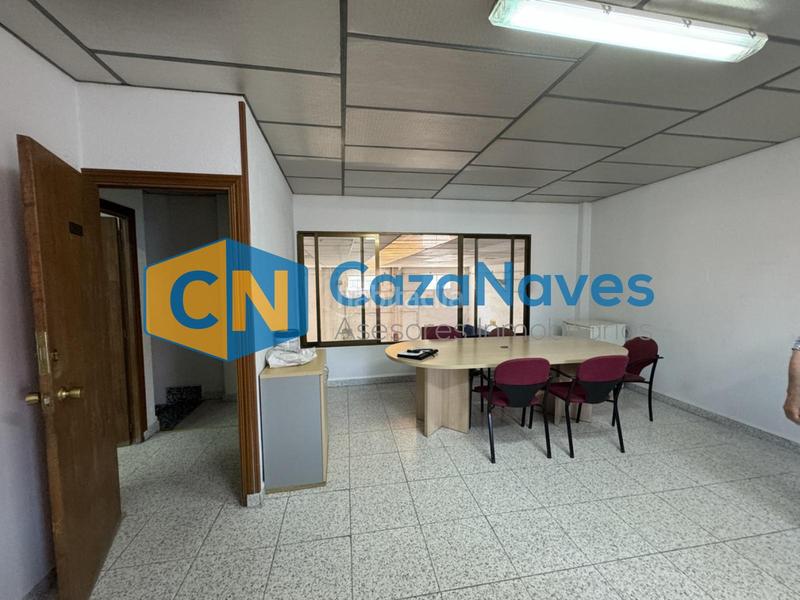 Foto dcaa5473-3f45-4163-add1-10bd38761f90. Affitto capannone industriale in Torres de la Alameda