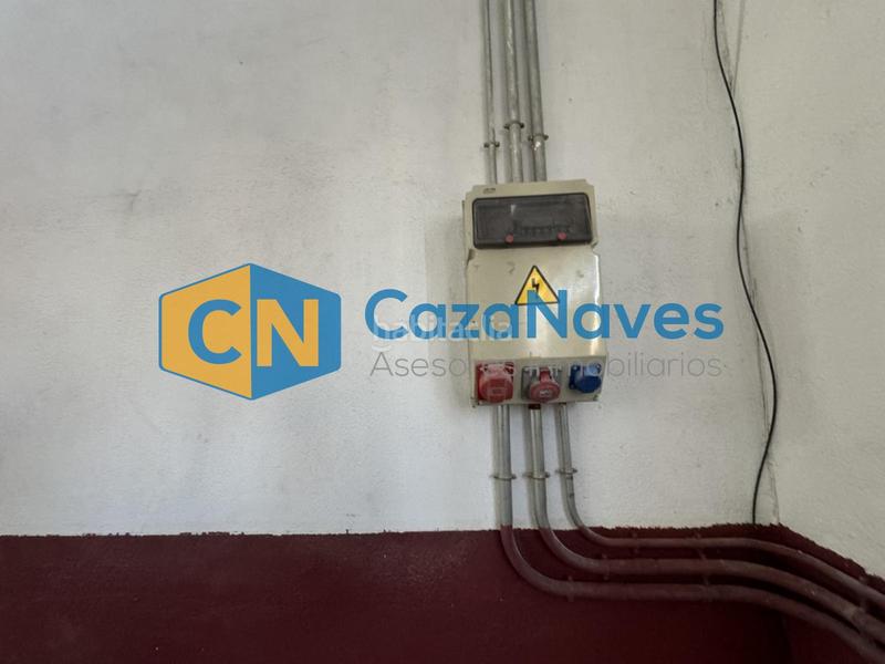 Foto dd838c7d-b758-4a0f-a99a-3b14a0eec481. Lloguer nau industrial a Torres de la Alameda