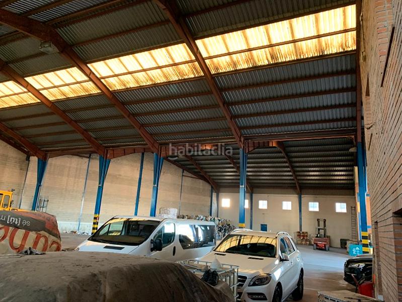 Foto 2e060e56-a7ac-4461-b25e-200e6542ea6c. Rent industrial building in Leganés norte Leganés