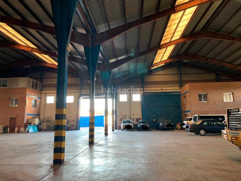 Foto be5f2e2a-959d-4813-97a8-adfdf64f0a62. Rent industrial building in Leganés norte Leganés