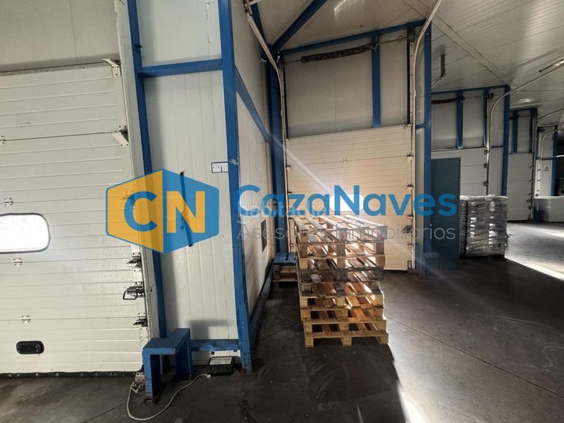 Foto 1fbd3493-d94f-4a18-bf11-eab6e616db50. Rent industrial building in Los Olivos-Los Ángeles Getafe