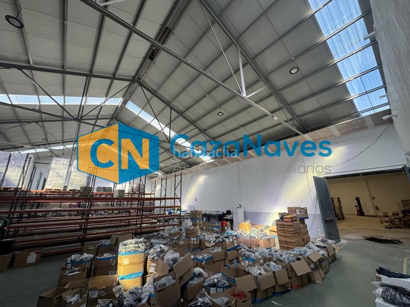 Foto b85b9d61-680a-4eb4-9ea3-df2c8756a10a. Affitto capannone industriale in Valleaguado-La Cañada Coslada