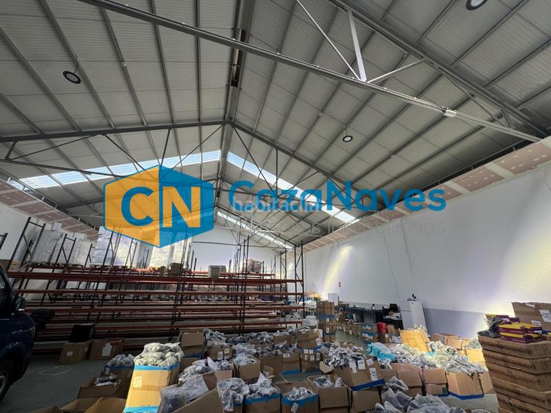 Foto f56b3ca3-35e8-4503-961b-ba91cf57558b. Rent industrial building in Valleaguado-La Cañada Coslada