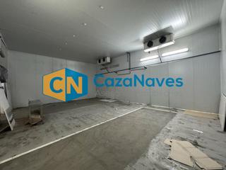 Miete Fabrikhalle in Villaverde Alto. Nave en alquiler con cámaras frigoríficas en villaverde