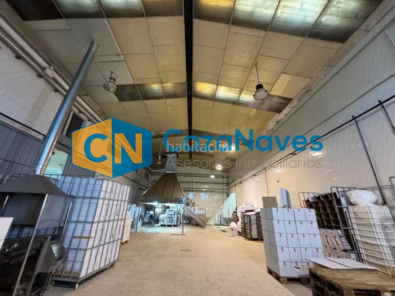 Foto 0ed4a3ec-a291-49c9-8f7f-1e7fb20e1fd4. Alquiler nave industrial alquiler de nave industrial en primera linea en Getafe