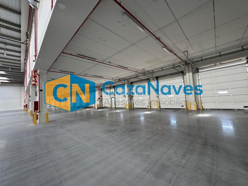 Foto 8eb7dfec-0b0a-4f93-8940-b88ca688ee6c. Alquiler nave industrial nave logística en alquiler en Getafe