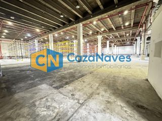 Miete Fabrikhalle in Avenida de la cañada 64. Nave logística en alquiler en coslada
