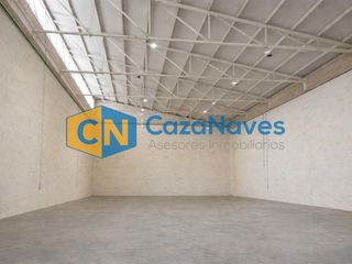 Rent Industrial building in Parque Ondarreta-Urtinsa. Nave en alquiler en alcorcón