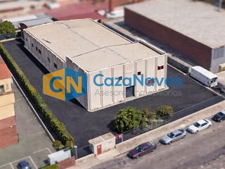 Rent Industrial building in Parque Ondarreta-Urtinsa. Nave en alquiler en alcorcón con gran patio