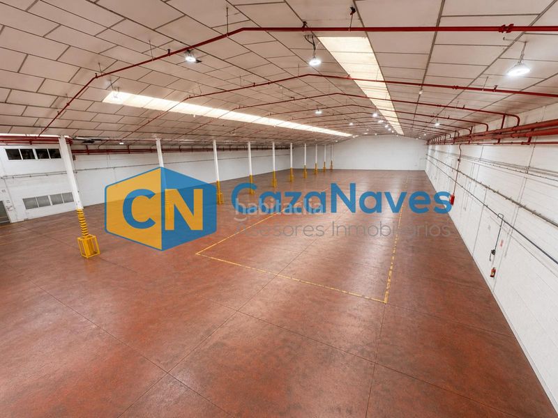 Foto 8d394c77-ac65-4b3c-91f3-d50eb51b935e. Nau industrial a Estación Coslada
