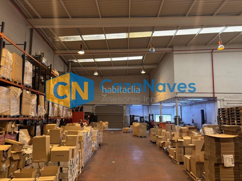 Foto ebd7bcbd-dd10-4883-9add-42aaa41e918e. Bâtiment à usage industriel dans Parque Ondarreta-Urtinsa Alcorcón