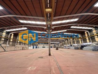 Capannone industriale in Zona Industrial. Nave en venta en pinto