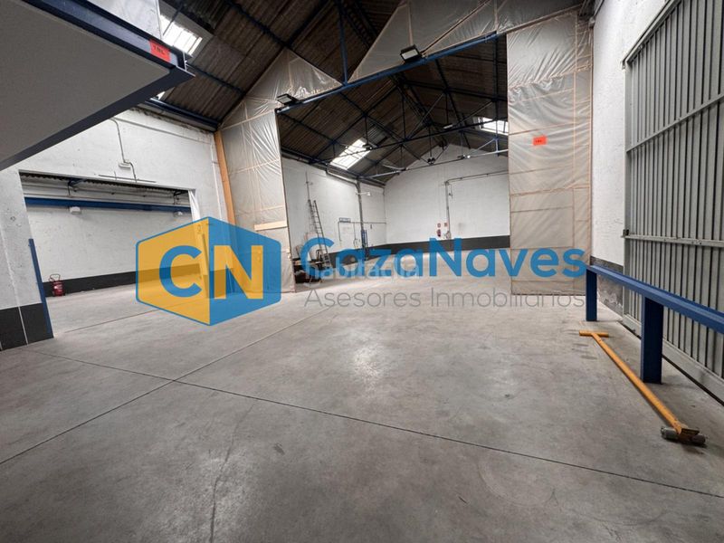 Foto 7126b0d2-d612-49f2-ac7c-3377dbe278bf. Nau industrial a El Barral Ferial Coslada