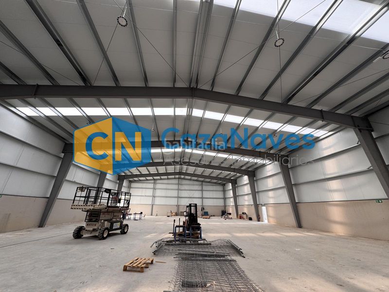 Foto 31e46aea-c37b-4a42-9e43-a3dc48758c1b. Nau industrial a Loeches