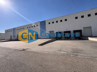 Nau industrial a Montserrat-Parque Empresarial