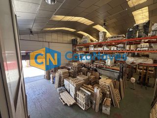 Fabrikhalle in Yeles. Nave en venta ne yeles