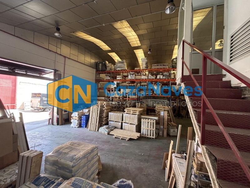 Foto 384f9a76-19b8-4144-90b4-8d391ea08366. Nau industrial a Yeles