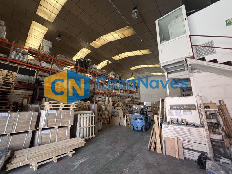 Foto c82b65c8-c428-4583-be17-e386f1030825. Nau industrial a Yeles